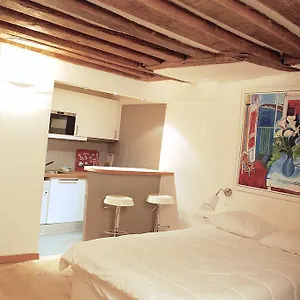Studio Aboukir , París Francia