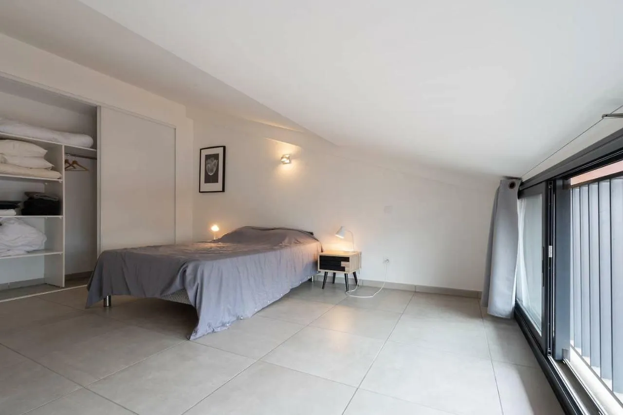 Apartment 303 - Appartement Duplex Moderne - Jeanne D'Arc, Toulouse